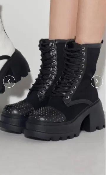 다리치 도킹 레이스업 부츠