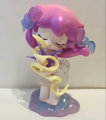 AZURA Embracing stars