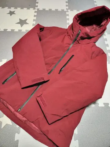 유니클로 하이브리드 다운 파카 M 453722