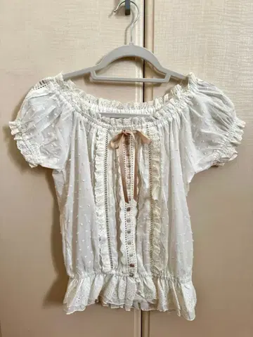 미사용 새상품 LIZLISA 코튼 상의