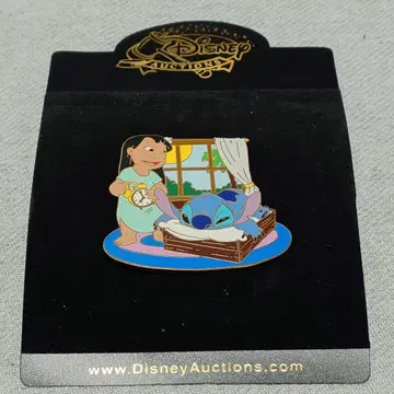 [레어] DisneyAuctions 릴로와 스티치 핀 배지