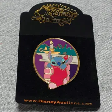[레어] DisneyAuctions 스티치 크리스마스 핀 배지