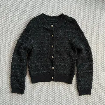 블랙 긴팔 가디건 버튼 포함 비아쥬