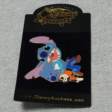 [ 레어 ] DisneyAuctions 스티치 구피 핀 배지