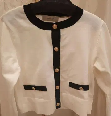 저스길리티 가디건