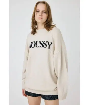 MOUSSY 베이지 로고 니트