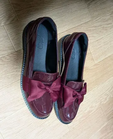 와인 레드 리본 포함 플랫슈즈 42