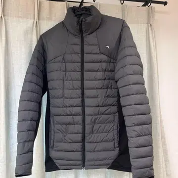 언더아머 다운 자켓 M 사이즈 그레이