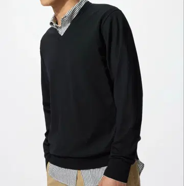 유니클로 메리노 V넥 스웨터 3XL