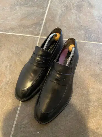 하나이유키코 블랙 가죽 로퍼