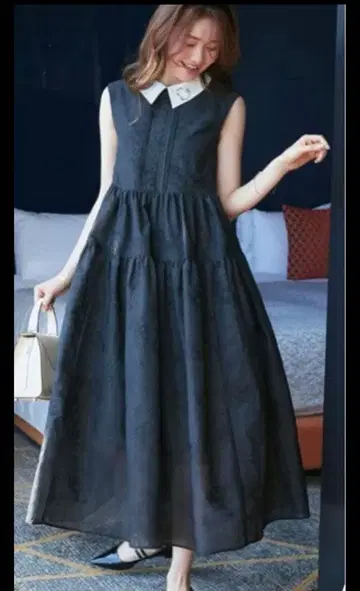 RUIRUE BOUTIQUE 카라 부착 자카드 개더 원피스