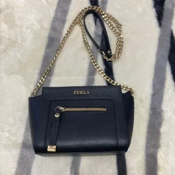 FURLA 블랙 숄더백