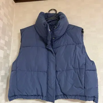 네이비 슬리브리스 다운 자켓 F 사이즈