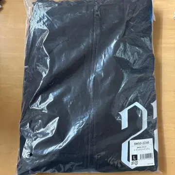 [ L 사이즈 ] BMSG 페스티벌 23 트랙 자켓