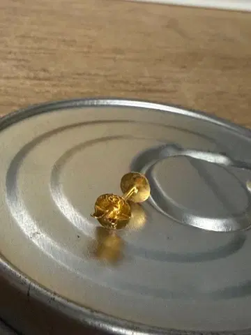 골드 스터드 귀걸이 22K 금