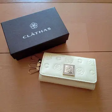 CLATHAS 꽃무늬 키케이스