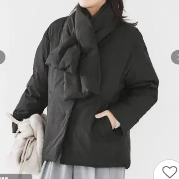 새상품 UNTITLED 언타이틀 노카라 다운 자켓 블랙