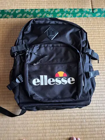 ellesse 블랙 럭색/백팩