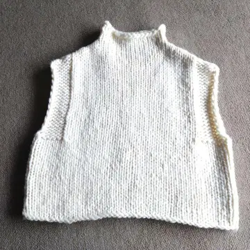 새상품급 URBAN RESEARCH DOORS 하이넥 니트 베스트