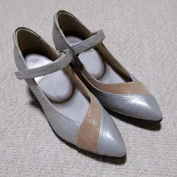 새상품급 Beau Fort 뷰포트 펌프스 스트랩 23.5cm