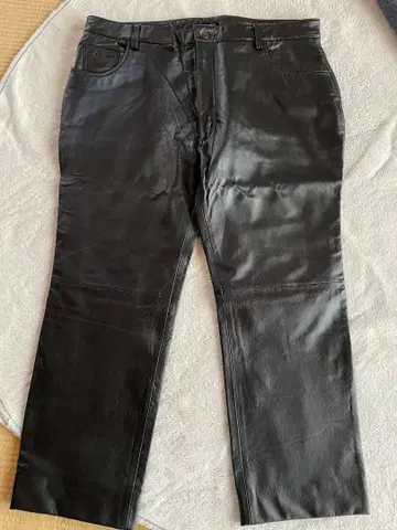 NOTA BENE 블랙 가죽 팬츠