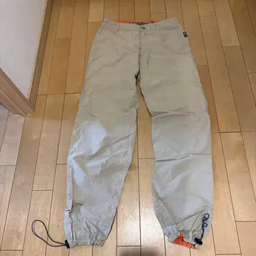 Volcom 베이지 워크 팬츠 사이즈 3