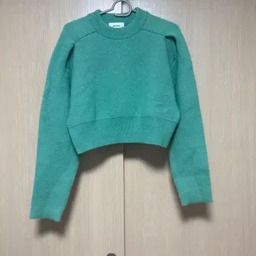 [ 새상품급 프리 ] MIESROHE 샤기 컴팩트 니트 PO 그린