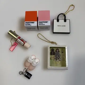 캡슐 토이 세트 패션 소품