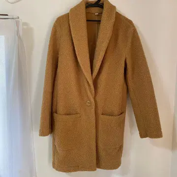 유니클로 보아 자켓 베이지 앞 포켓 부착