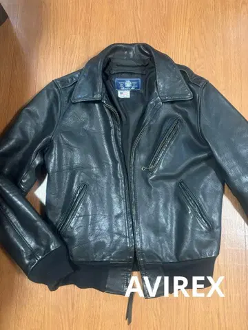 레어 AVIREX Size 40 블랙 플라이트 자켓