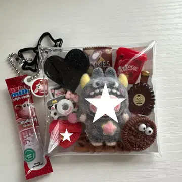 가챠 파우치 몬스타 블랙 x 레드