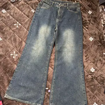 비즈 장식 다크 블루 부츠컷 데님 반짝이