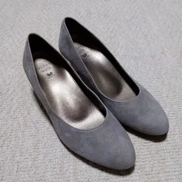 새상품급 와코루 스웨이드 펌프스 베이지 계열 23cm 2E