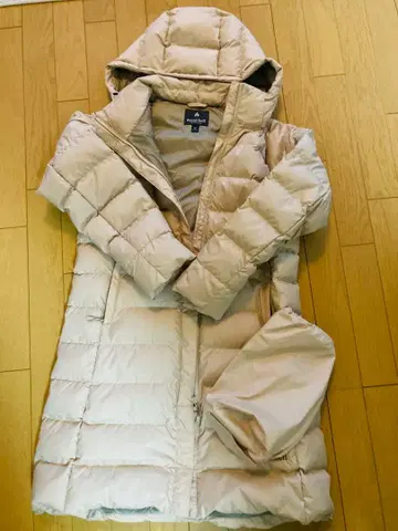 몽벨 베이지 다운 자켓 M
