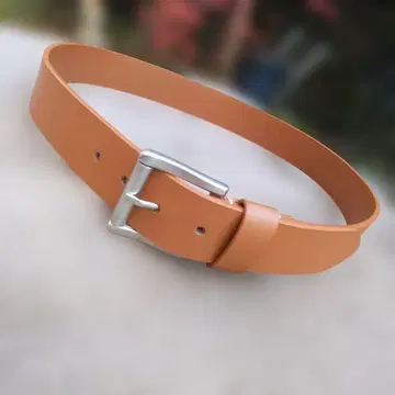 라이트 브라운 가죽 벨트