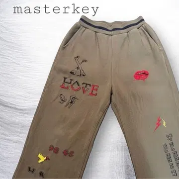 masterkey 자수 카키 조거 팬츠 낙서 팬츠