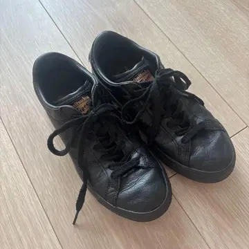 오니츠카타이거 스니커즈 23.0 cm