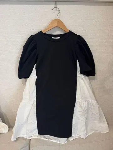 SNIDEL 퍼프 슬리브 티어드 상의