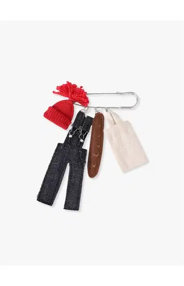 안느 마리 헬케스 오버롤&비니 브로치