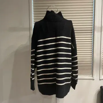 EGOIST 스트라이프 터틀넥 니트