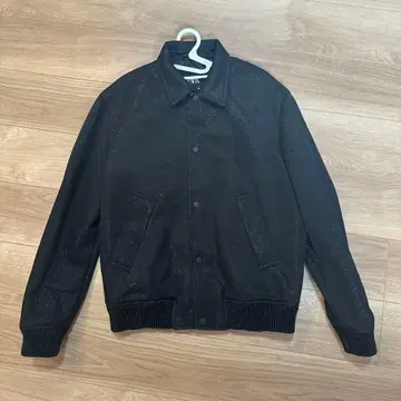 ZARA 자라 반짝이는 아우터 L 사이즈 남성용
