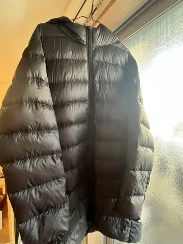 남성용 XL 사이즈 블랙 UNIQLO 울트라 라이트 다운 롱 코트