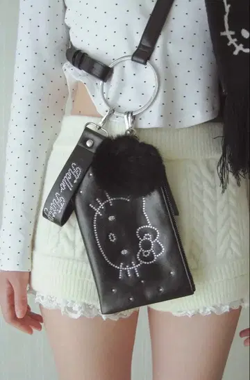 [ 새상품급 ] 페리큐르 헬로키티 charm pouch shoulder