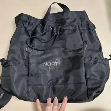 THE NORTH FACE 블랙 백팩