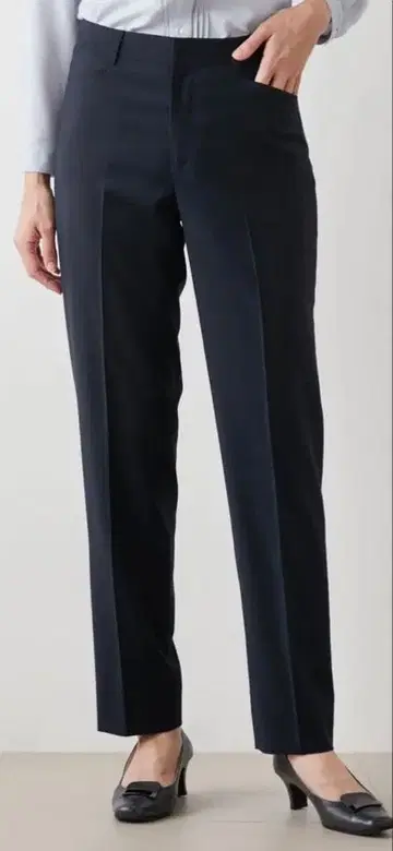 NEWYORKER 다크 블루 슬랙스