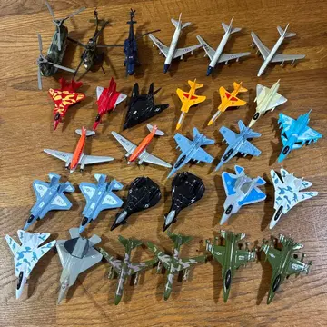 세계의 전투기 가챠가챠 레어 있음