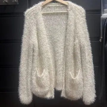 샤기 라메 믹스 퍼 가디건 정가 25000엔