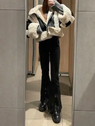 EVRIS 숏 페이크 무스탕 블루종