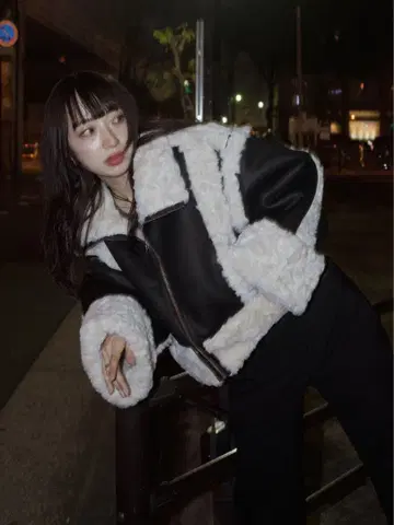 EVRIS 숏 페이크 무스탕 블루종