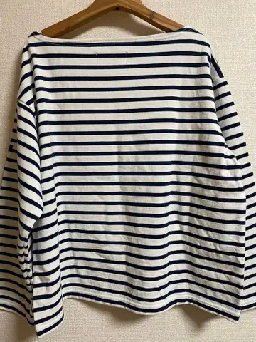 outil 우티 바스크 스웨터 맨투맨